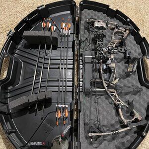 Hoyt Charger Compound Bow Package